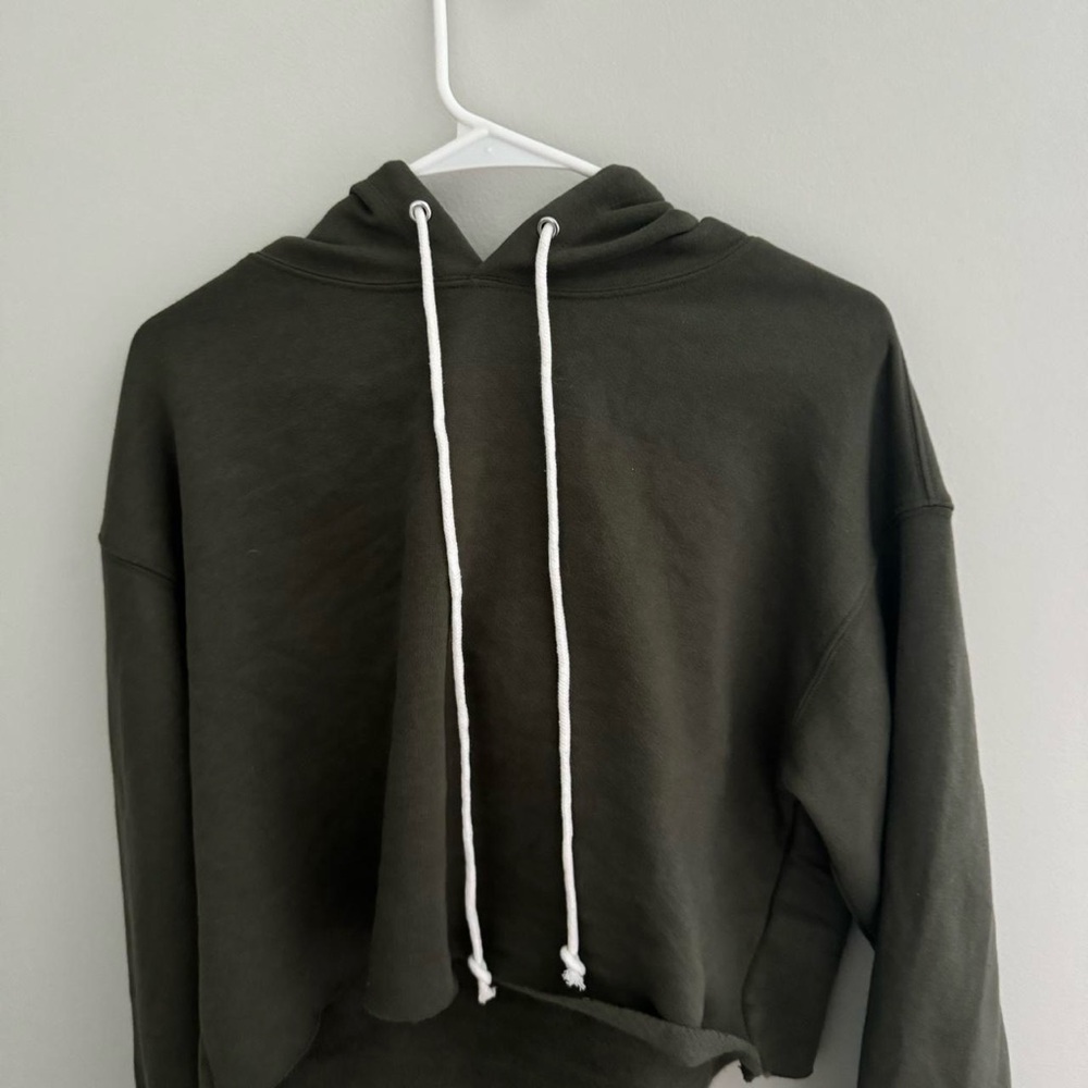 Green cropped hoodie NWT